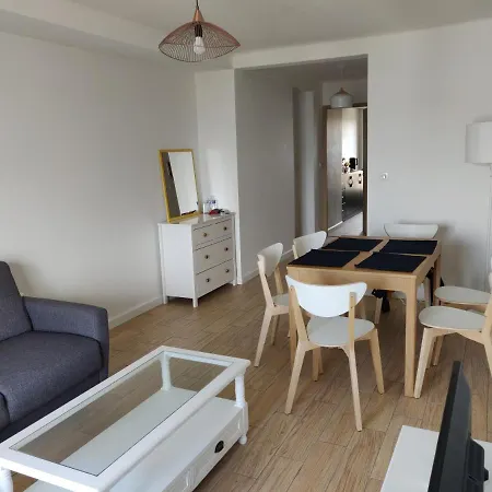 3 Pieces Pres Des Plages De Avec Parking